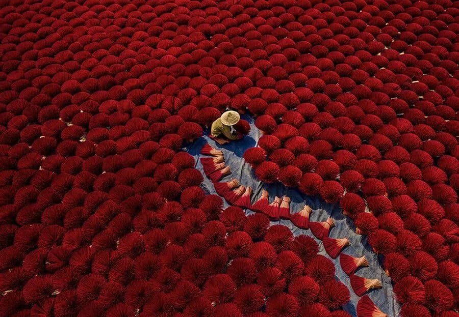2021-Khanh Phan-Making incense